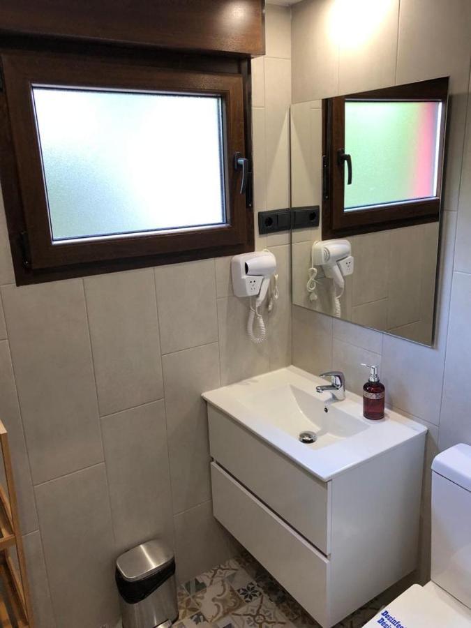 Apartamentos Deluxe Con Jacuzzi O Chimenea Love For Two Collado Mediano Ngoại thất bức ảnh