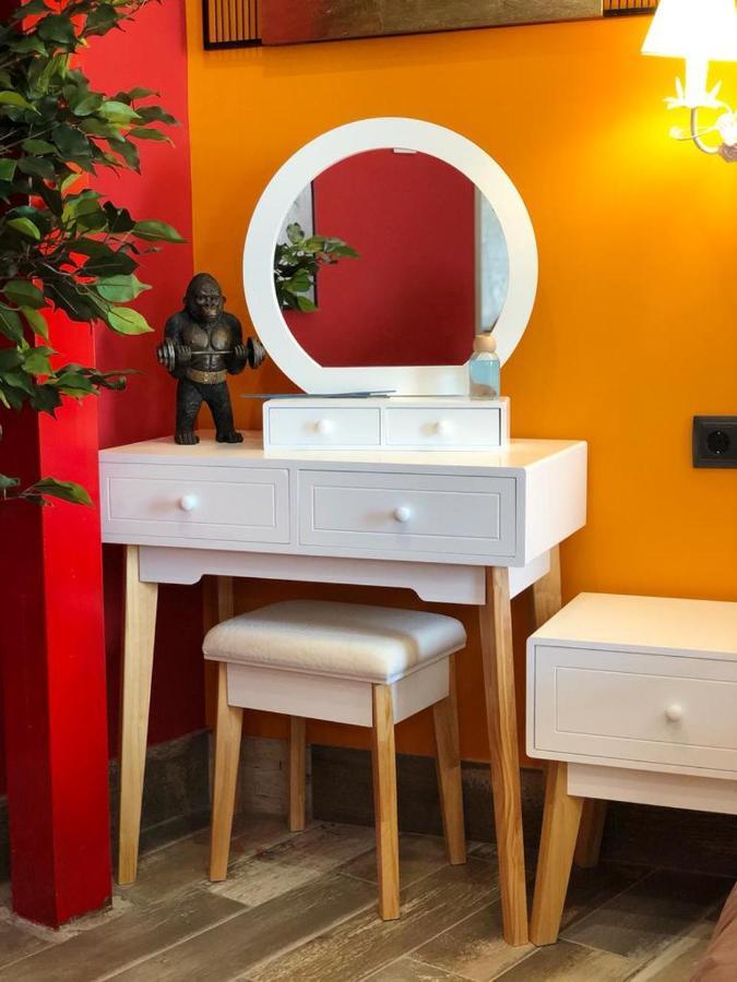 Apartamentos Deluxe Con Jacuzzi O Chimenea Love For Two Collado Mediano Ngoại thất bức ảnh