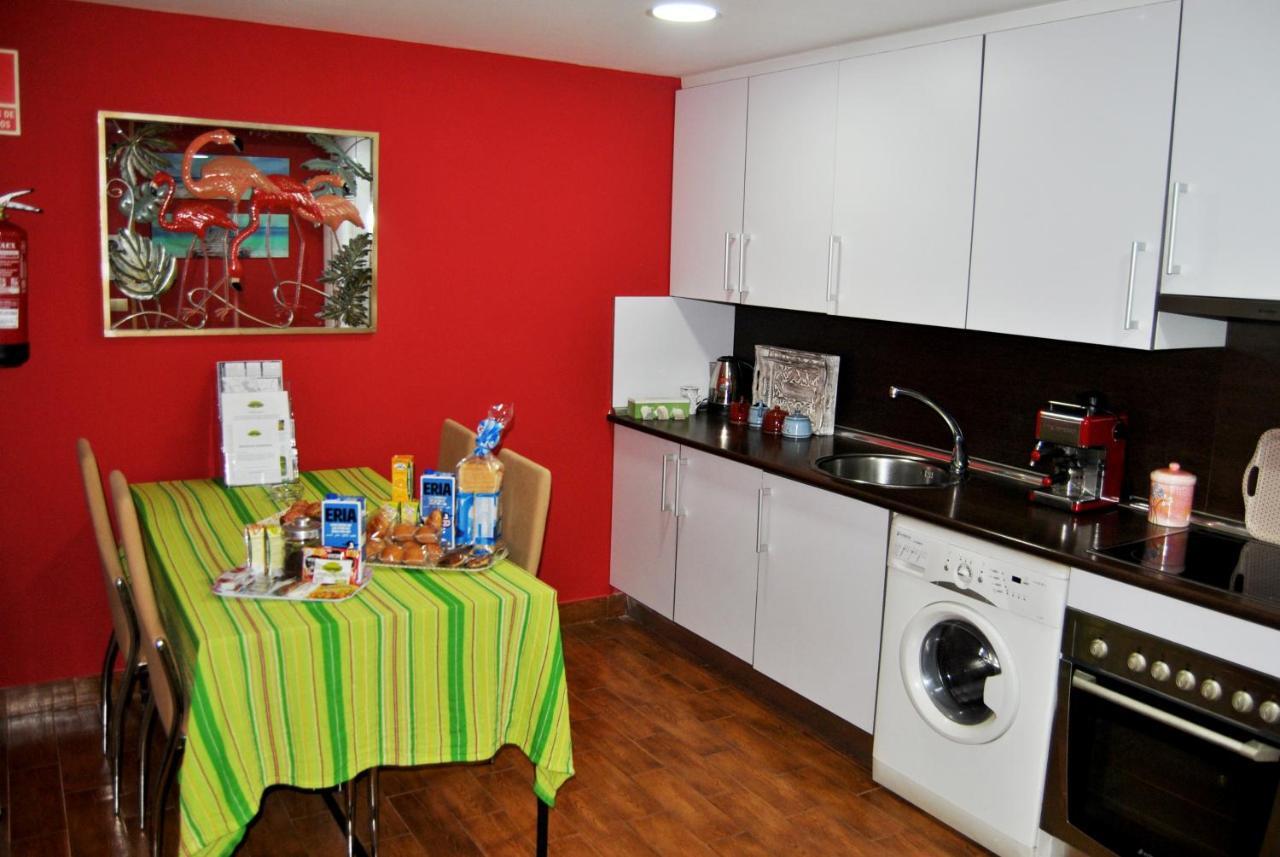 Apartamentos Deluxe Con Jacuzzi O Chimenea Love For Two Collado Mediano Ngoại thất bức ảnh